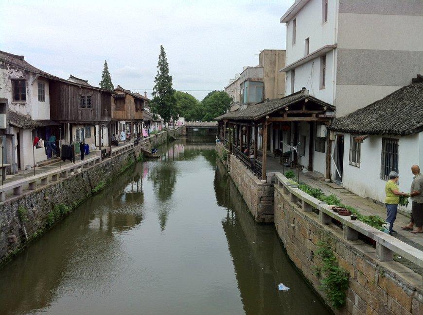 点星沉月